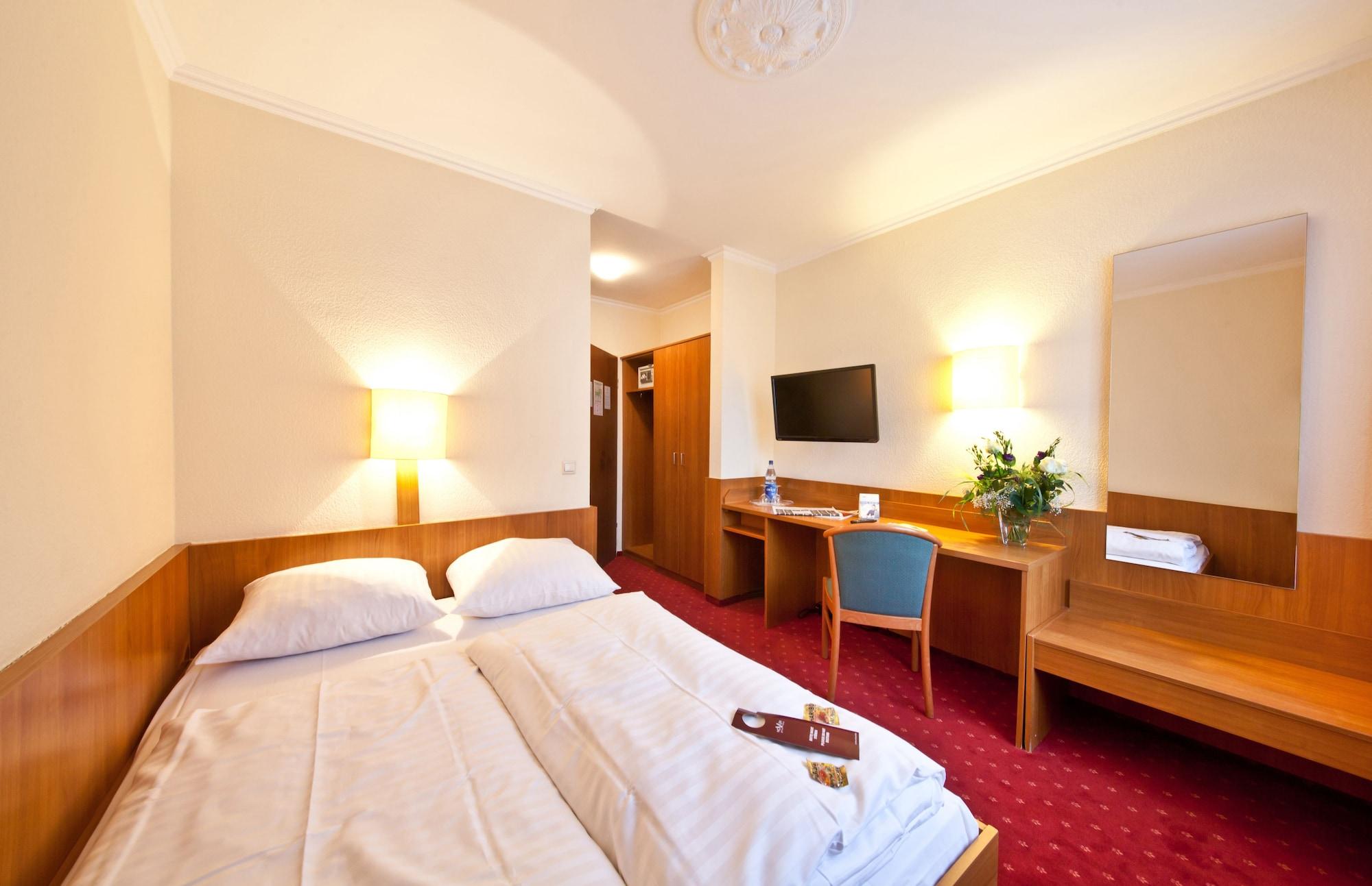 Hotel Primus Frankfurt Sachsenhausen Франкфурт на Майн Екстериор снимка