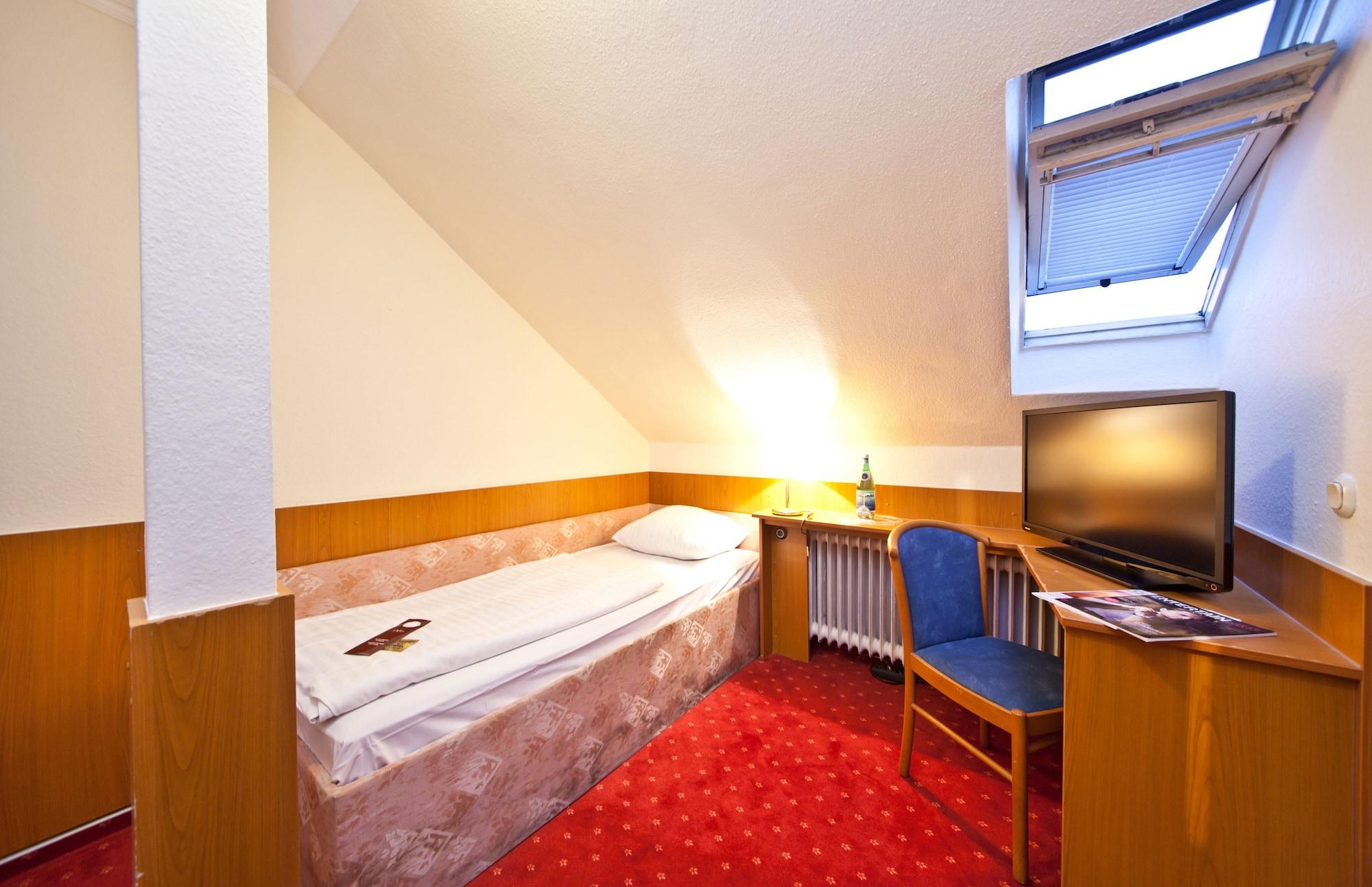 Hotel Primus Frankfurt Sachsenhausen Франкфурт на Майн Екстериор снимка