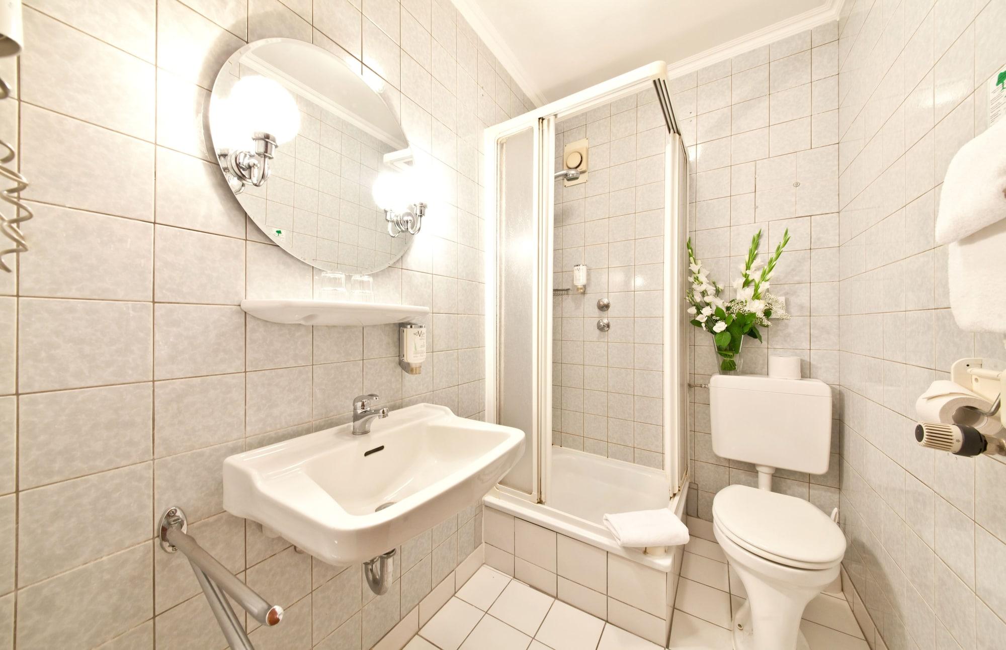Hotel Primus Frankfurt Sachsenhausen Франкфурт на Майн Екстериор снимка