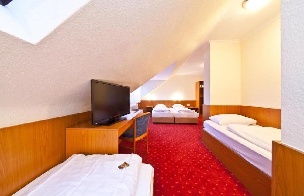 Hotel Primus Frankfurt Sachsenhausen Франкфурт на Майн Екстериор снимка