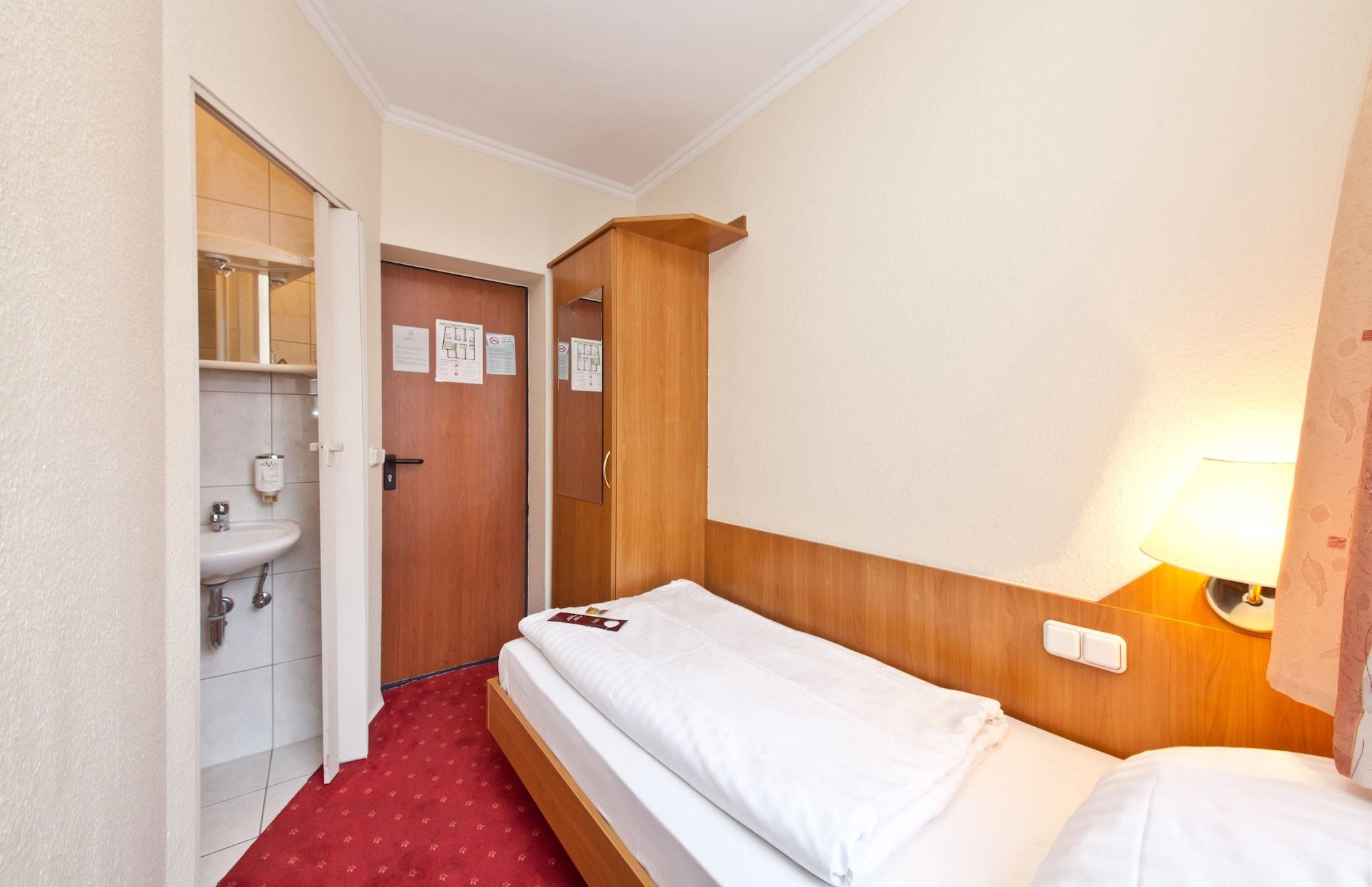 Hotel Primus Frankfurt Sachsenhausen Франкфурт на Майн Екстериор снимка