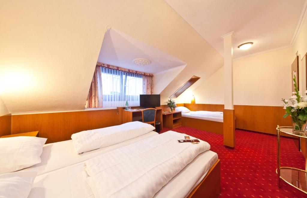 Hotel Primus Frankfurt Sachsenhausen Франкфурт на Майн Стая снимка