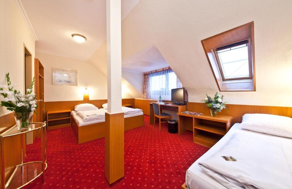 Hotel Primus Frankfurt Sachsenhausen Франкфурт на Майн Стая снимка