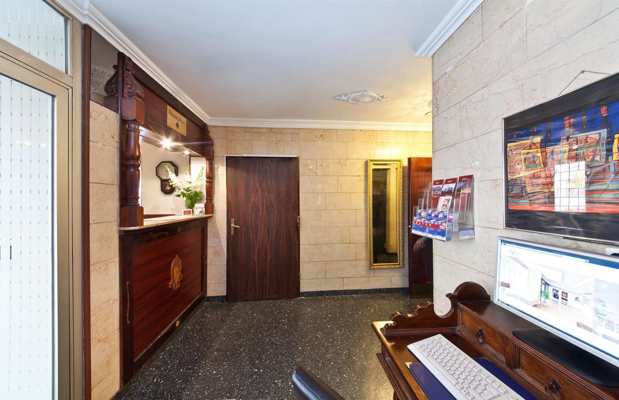 Hotel Primus Frankfurt Sachsenhausen Франкфурт на Майн Екстериор снимка